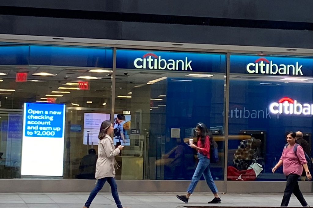 Citi poised to get lower grade for its living will from the FDIC