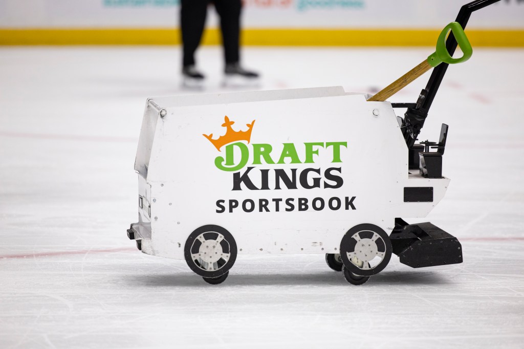 DraftKings charged with selectively disclosing material info on social media