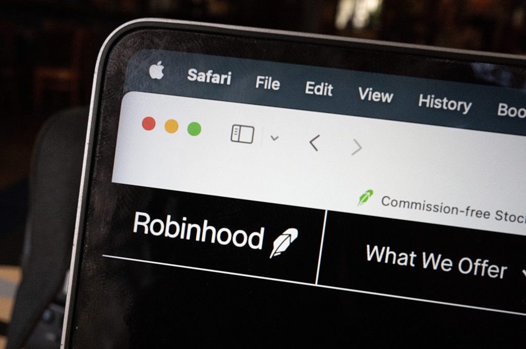 Robinhood BDs dinged for violating more than 10 securities law provisions